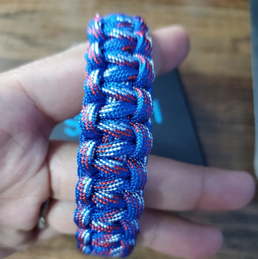 Paracord American Flag Bracelet